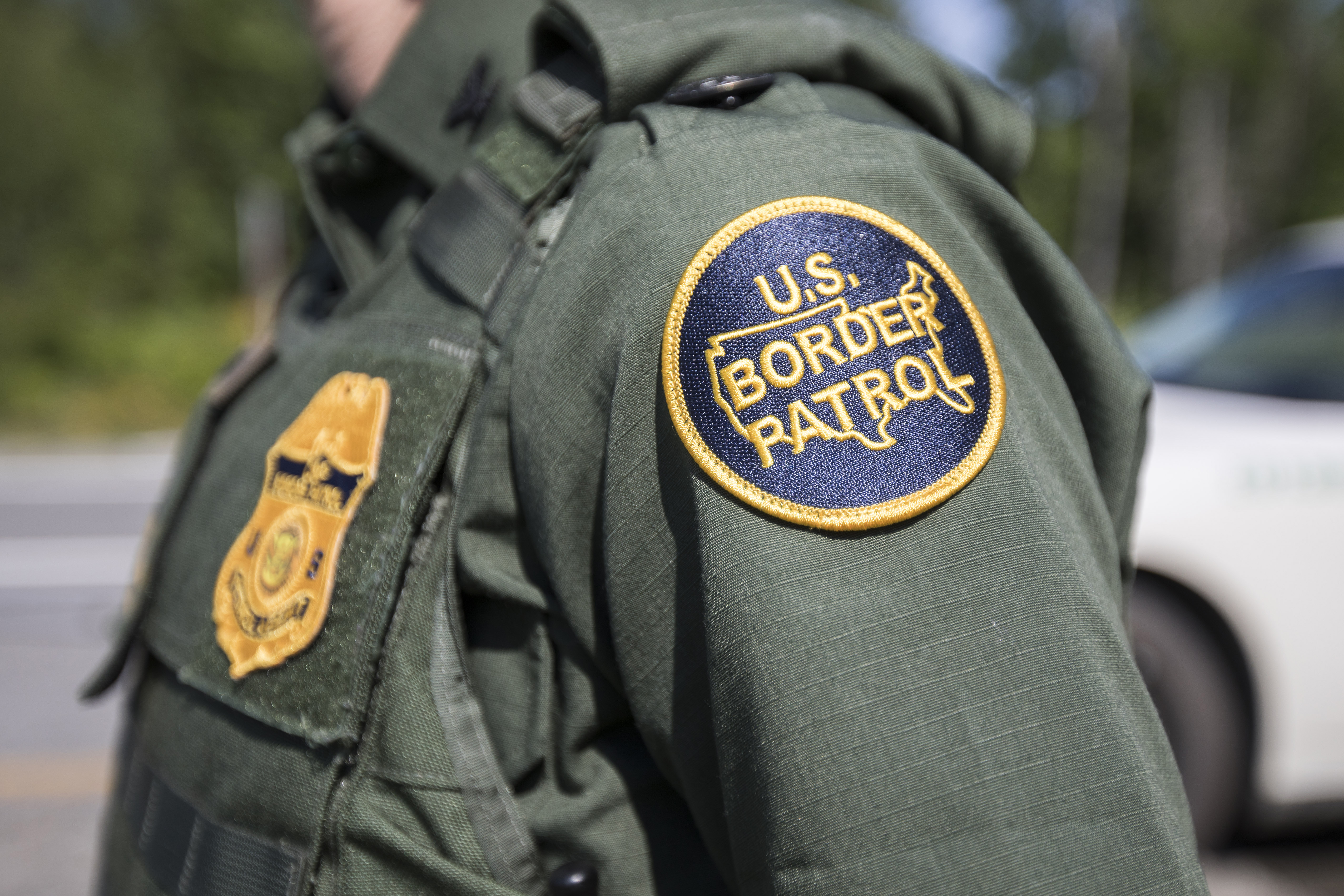 El exagente les mintió a compañeros suyos sobre un alhijo de 13 kilos que pasó desde México.