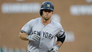 Yankees adopt Brett Gardner's dugout antics for new celebration
