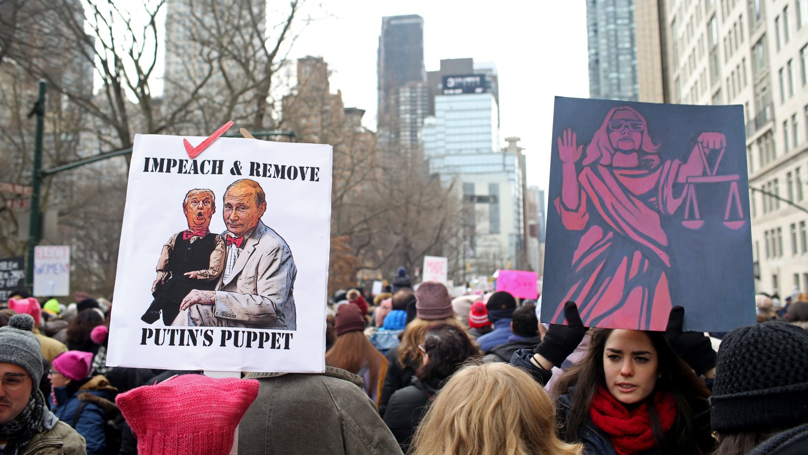 Rally Goers ‘Rise and Roar’ in NYC as Part of Women’s March – NBC New York