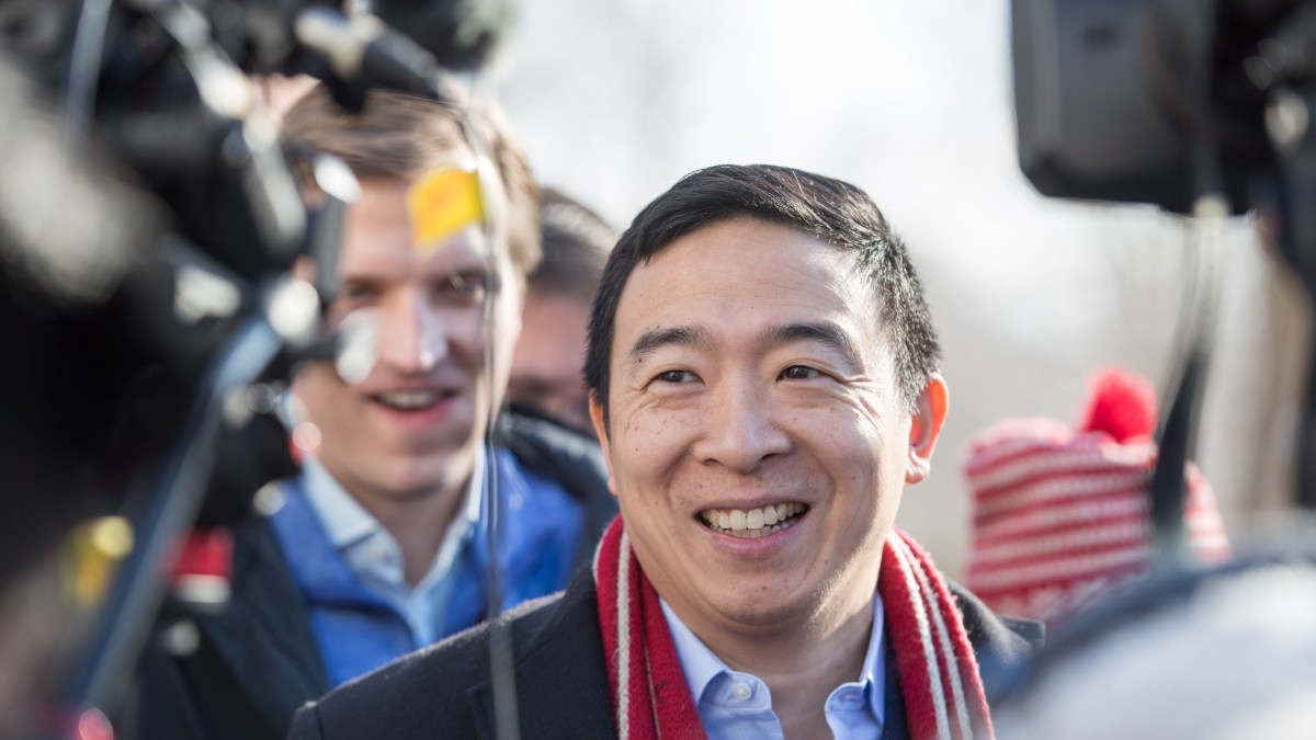 Andrew Yang files paperwork for the Mayor of New York – NBC New York
