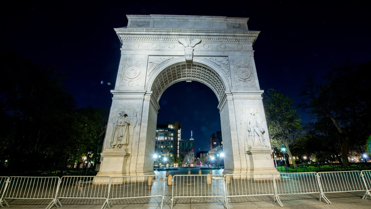 Paint-Filled Water Balloons Thrown at Washington Square Park Statues: Police - NBC New York