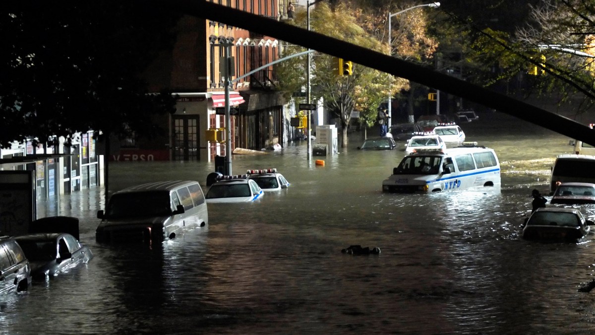 how-did-hurricane-sandy-turn-into-such-a-freakish-monster