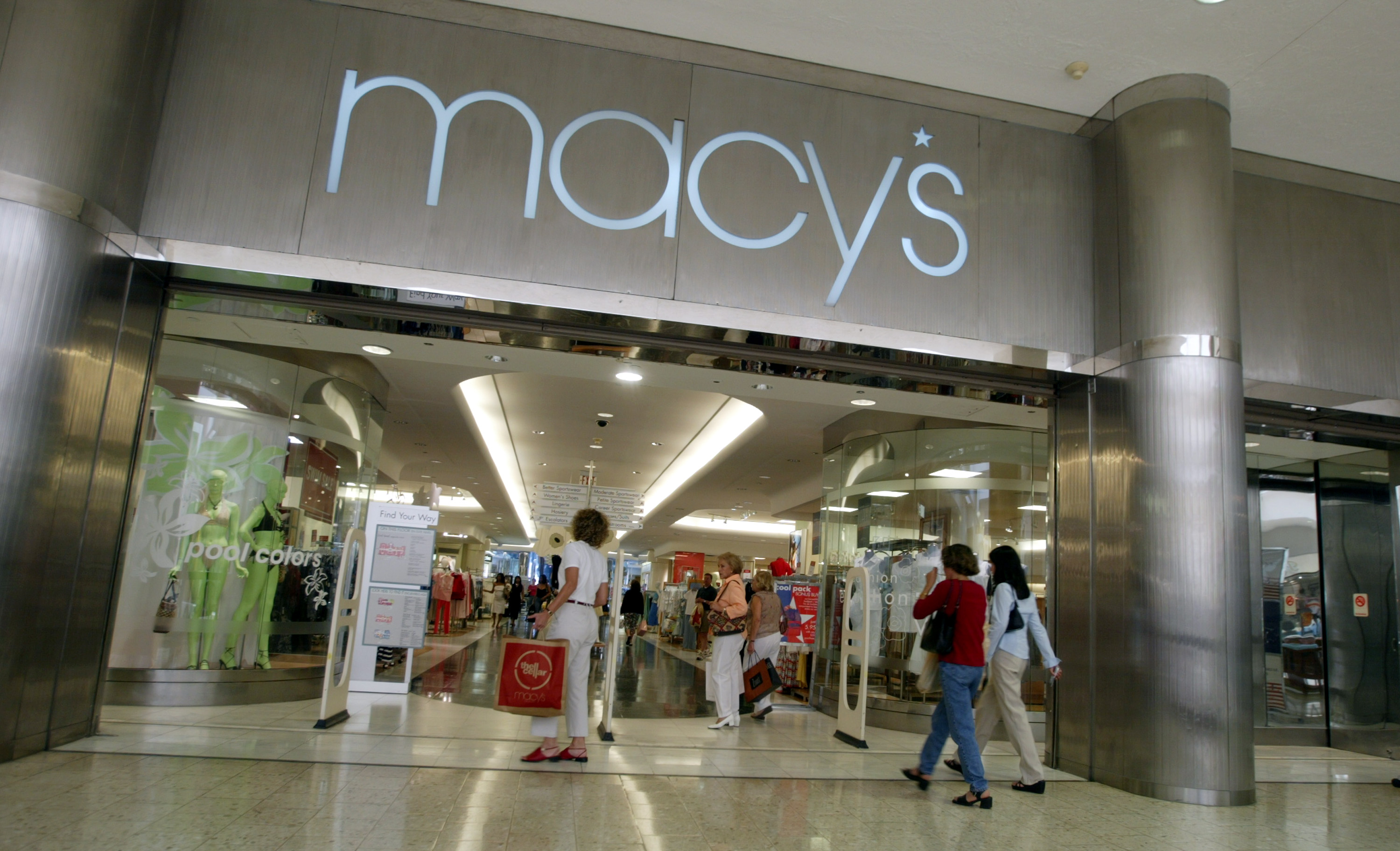 Macy’s is closing 66 shops throughout US this quarter. These NYC space ones will go Macy’s is closing 66 shops throughout US this quarter. These NYC space ones will go