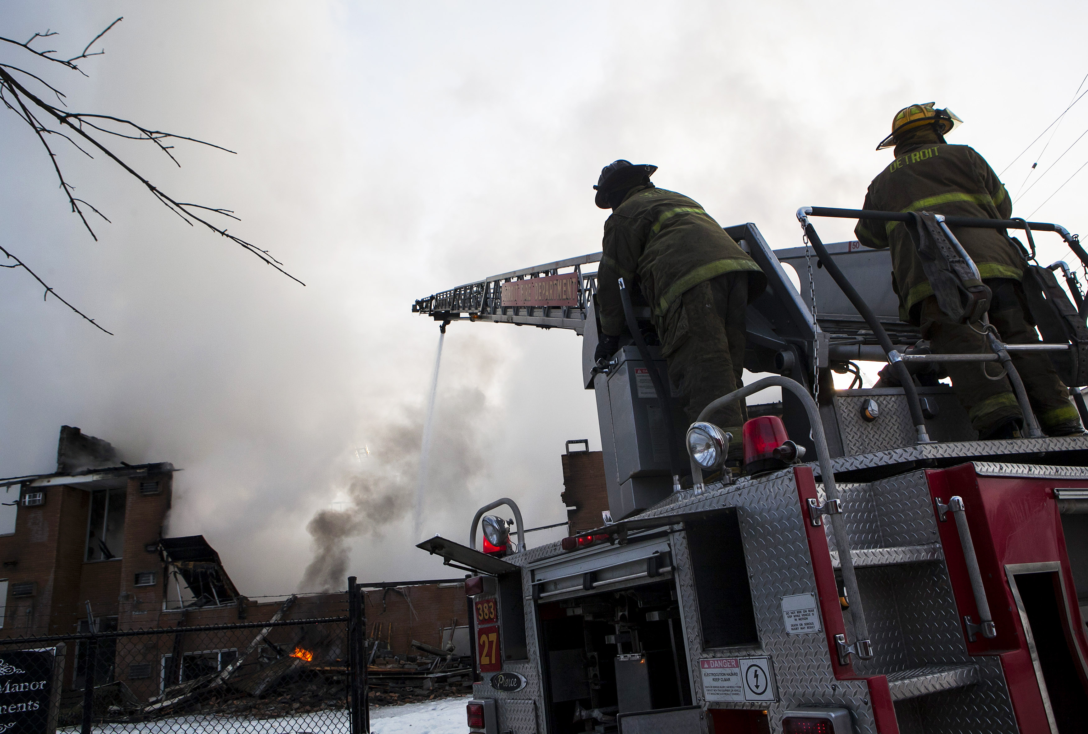 Detroit Firefighters That Took Selfie in Front of Burning Home to Be