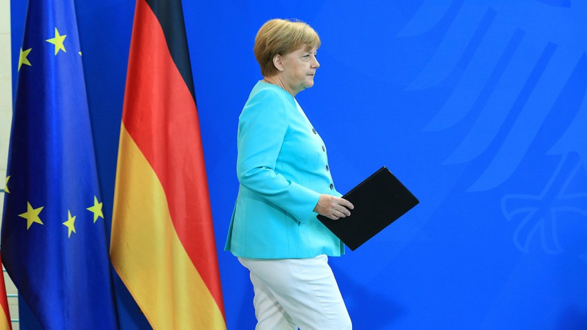 Angela Merkel, Germany's chancellor, arrives for a news conference following the U.K. European Union (EU) referendum results at the Chancellory in Berlin, Germany, on Friday, June 24, 2016.