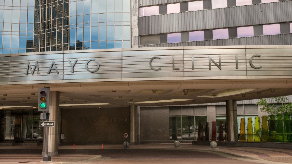 Mayo Clinic Announces Across The Board Pay Cuts Furloughs Nbc New York
