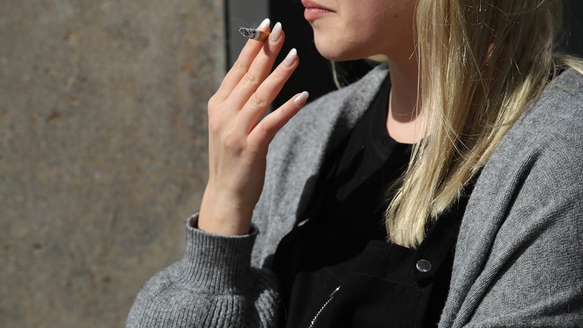 New York State Poised To Raise Smoking Age From 18 To 21 Nbc New York 