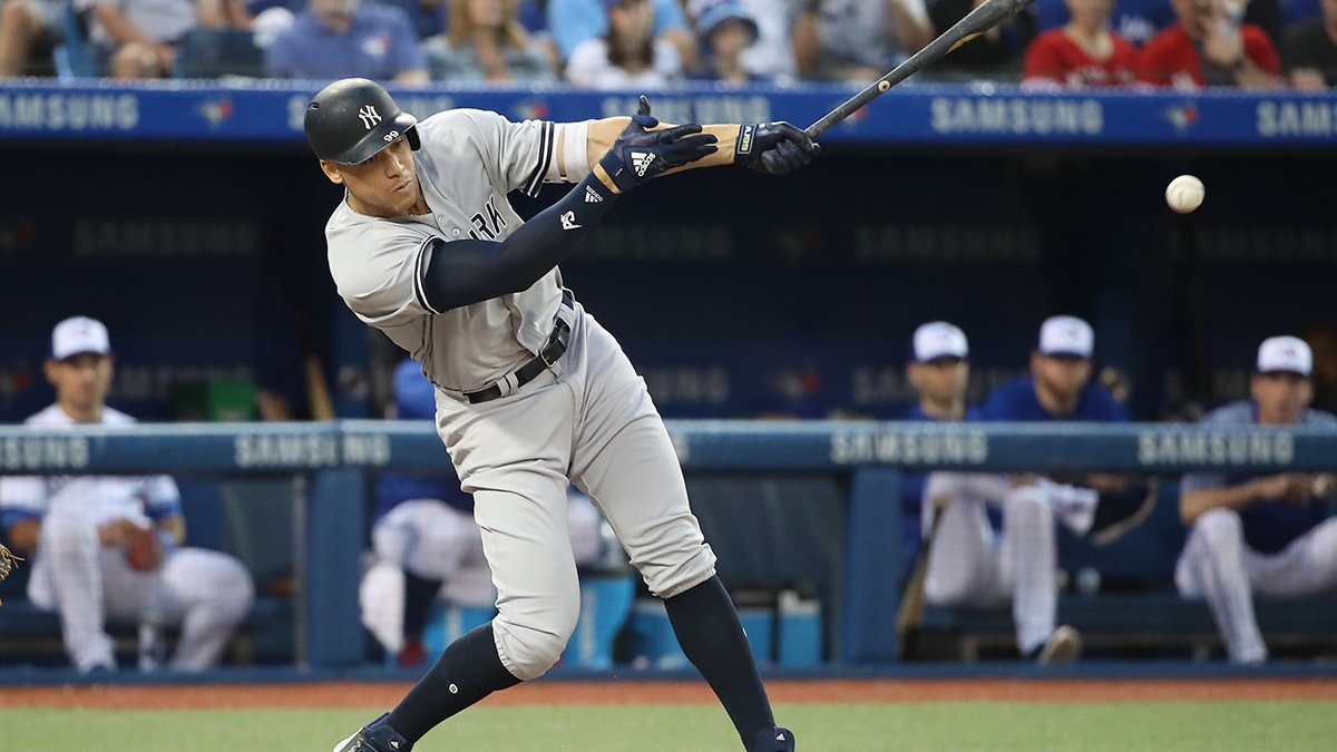 Yankees' Aaron Judge hits 62nd homer, breaks Roger Maris' AL record