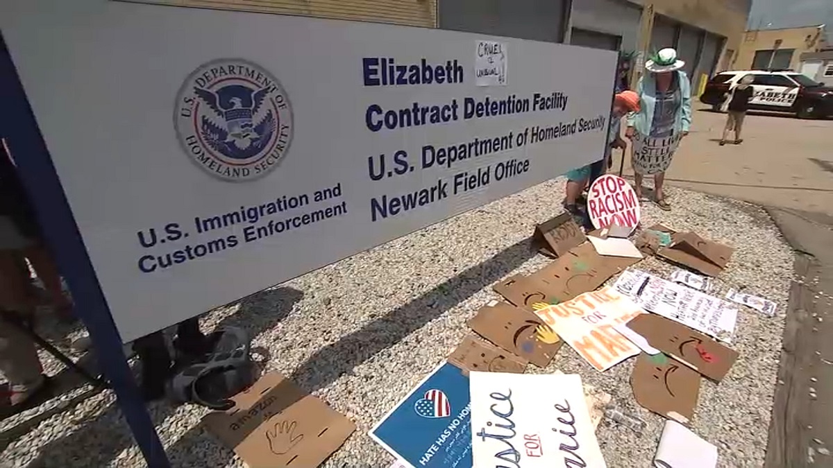 Local Lawmakers Tour New Jersey ICE Detention Center on Same Day Trump