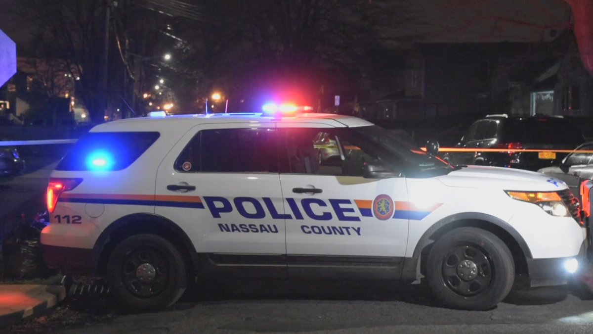Christopher Alvarado Charged With Attempted Murder in Long Island Attack – NBC New York