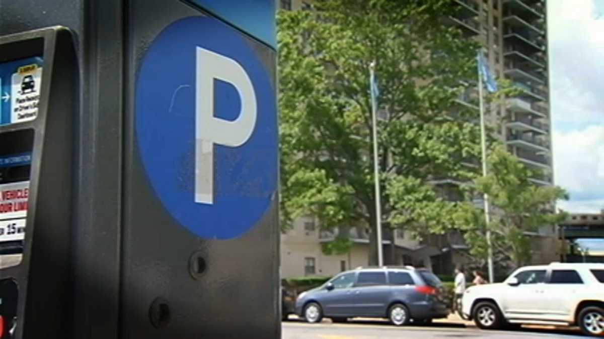 Software Glitch Causes Parking Meters Across Nyc To Not Accept Credit Cards Nbc New York