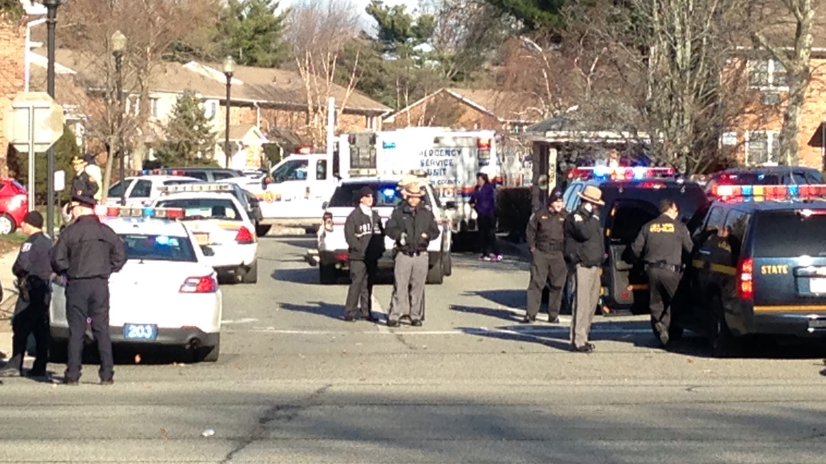 Suspects Lead Police on Chase After Long Island Bank Robbery ...