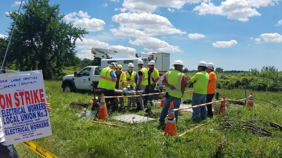 60K Spectrum Customers Lose Internet in Queens After Vandals Cut Fiber ...