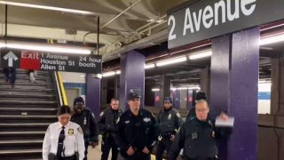 Two_Men_Stabbed_Inside_Lower_Manhattan_Subway_Station