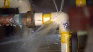 Water leak pipe burst spray generic