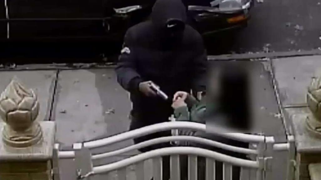 Woman Stares Down Barrel of Gun in CaughtonTape Robbery NBC New York