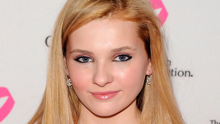 abigail-breslin-breast-cancer-4.14