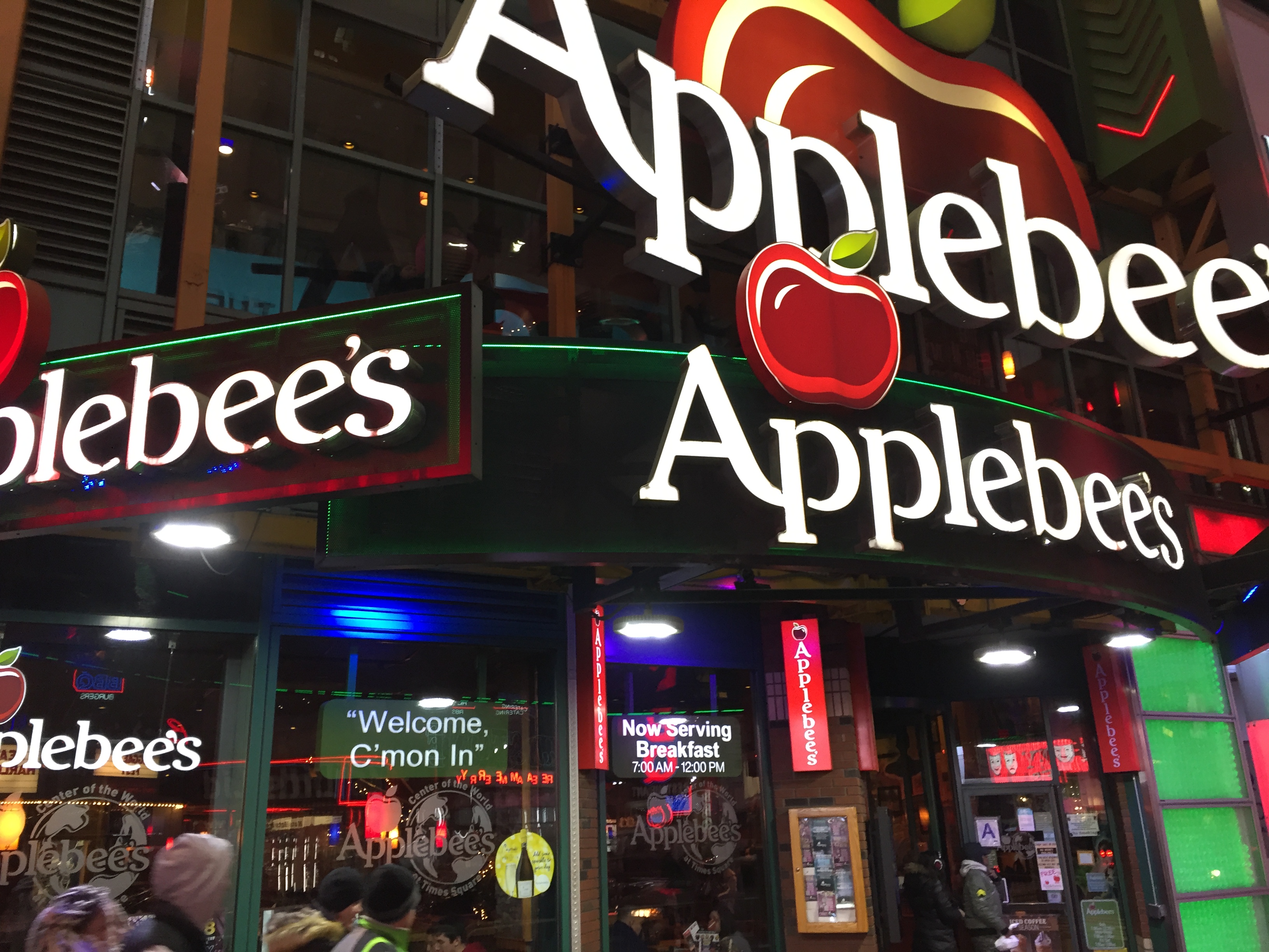 How Much Times Square S Restaurants Charge On New Year S Eve Nbc