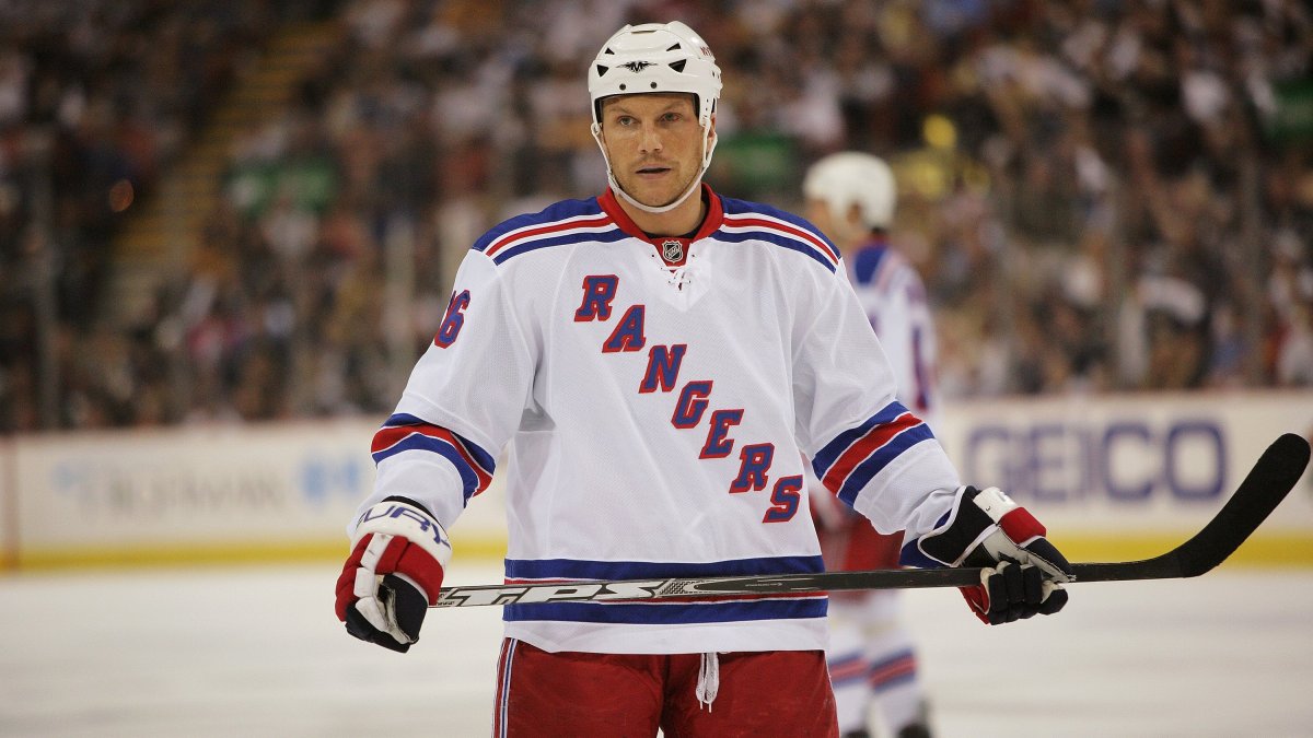 Sean Avery comes out of retirement to sign with ECHL's Solar Bears