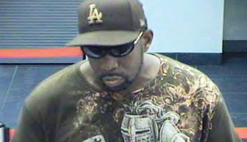 111308 -Brazen NYC bank robber