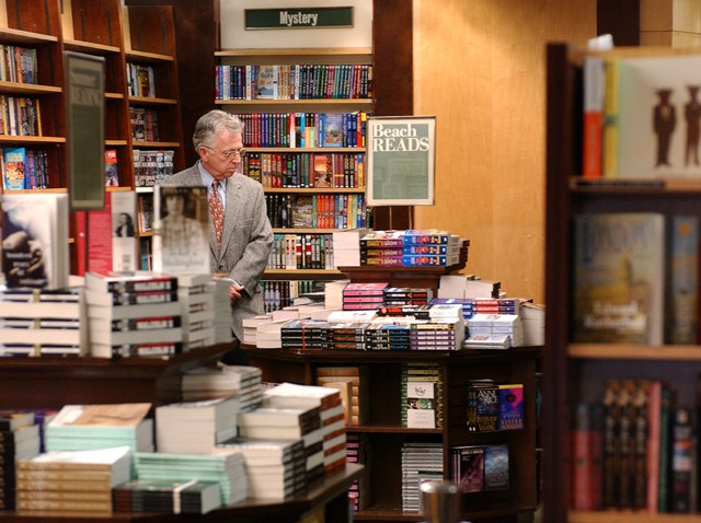 Closing Barnes Noble Spot Worthy Of History Section Nbc New York