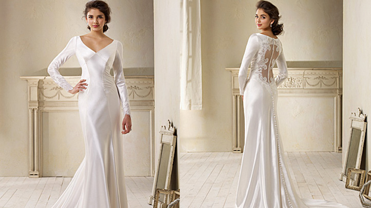 bella-wedding-gown-carolina-herrera