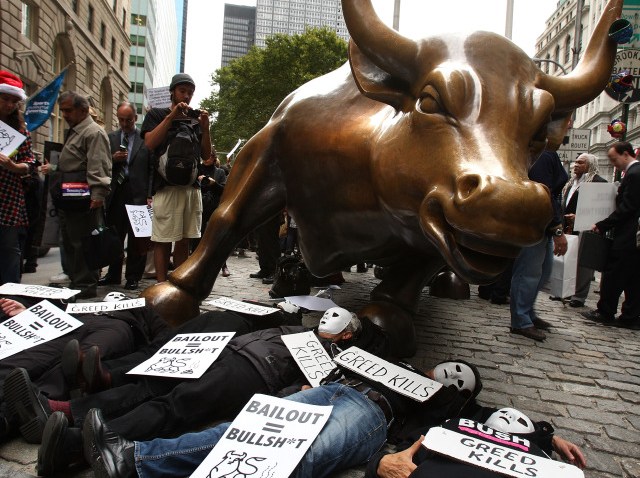 bull with protest-640