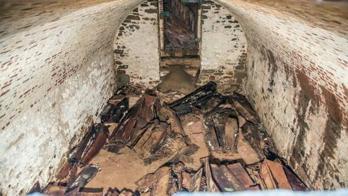 New Photos Show Caskets in Greenwich Village’s Unearthed Burial Vault