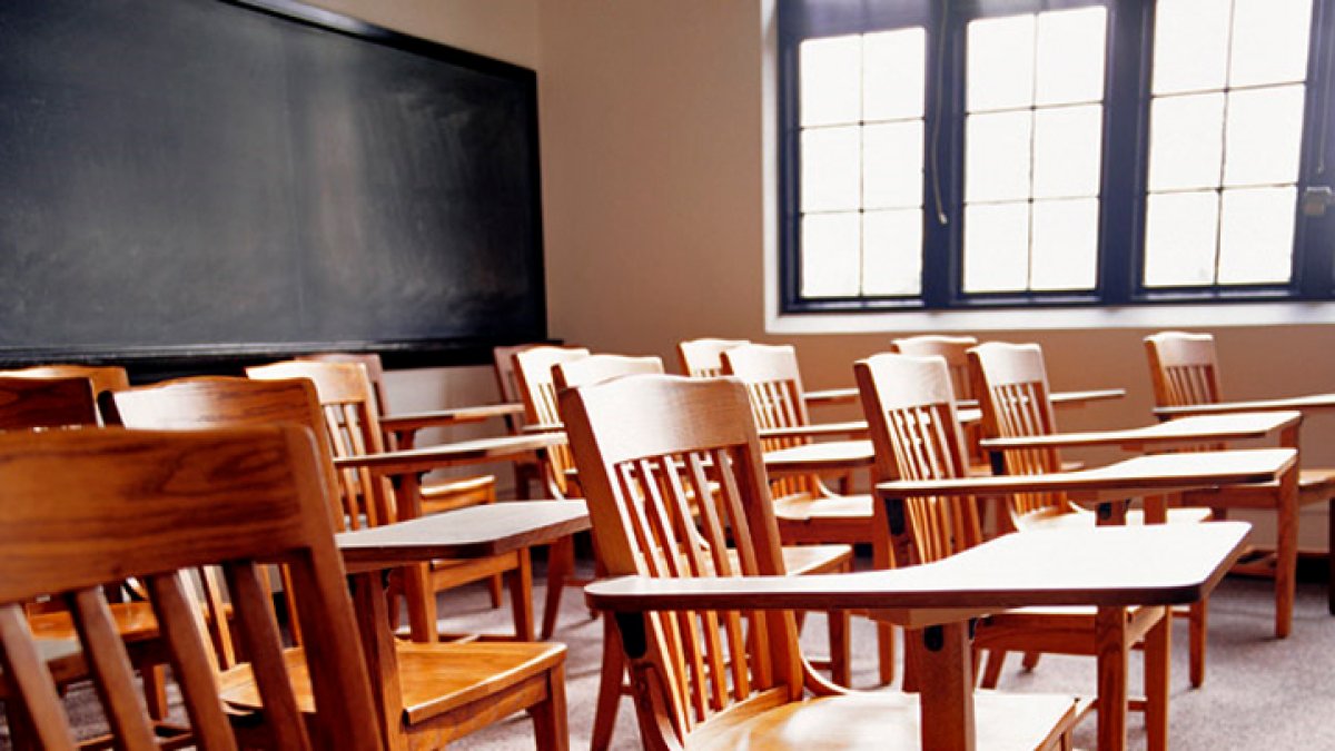 Student in custody after bringing loaded gun to Brooklyn school: Cops