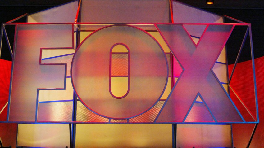 51962215FB001_fox