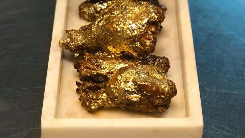 En Wings Dusted With 24 Karat Gold Come To Nyc Nbc New York En Wings Dusted With 24 Karat Gold