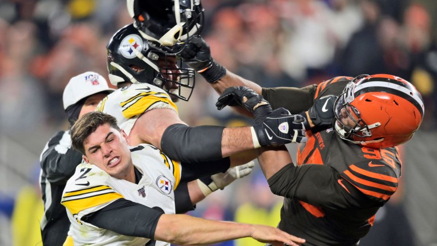 APTOPIX Steelers Browns Football