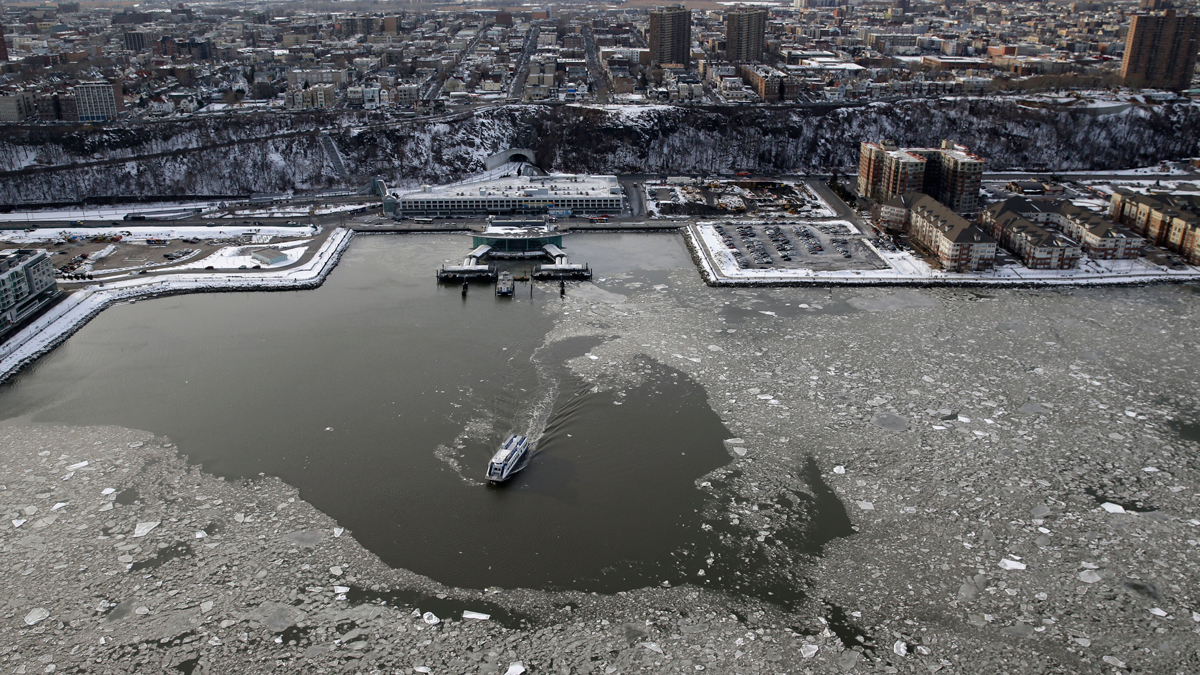 Trustees Stress Harm Of Prolonged Pollution Of Hudson River NBC New York   NyFrozenAerials AP 10579373537 