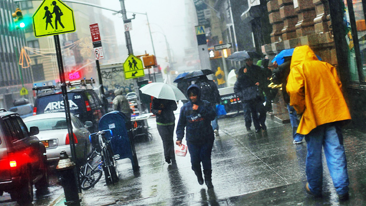 Heavy Rain Drenches NYC As Cold Front Brings Ice Storm Warnings ...