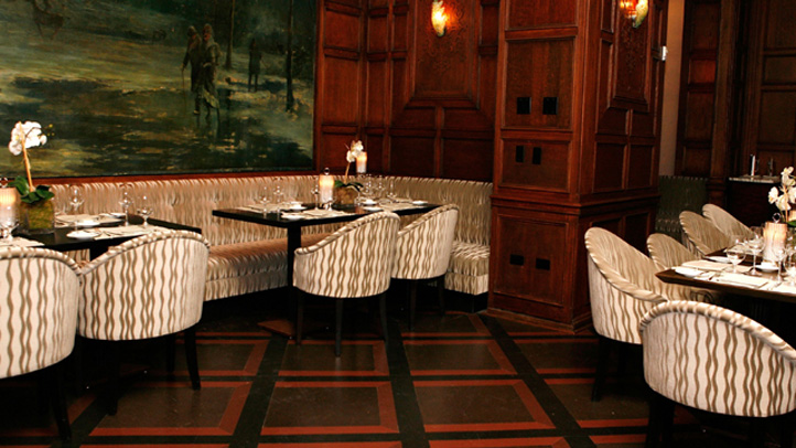 Historic Oak Room At Plaza Hotel Set To Close Nbc New York