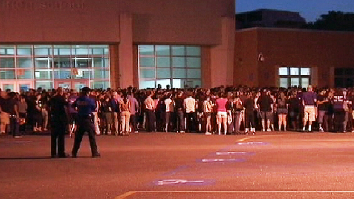 Stunned Community Mourns Pathmark Shooting Victims at Vigil – NBC New York