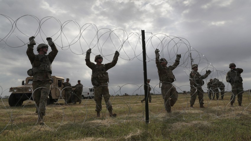 775252533JM053_Troops_Arriv