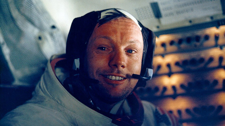 firstmanonth_20010628_20027.jpg