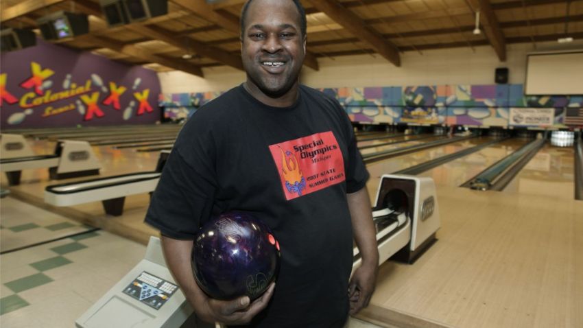 Obama Special Olympics Bowler