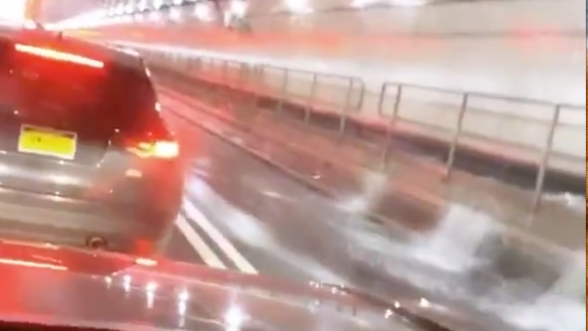 Water Leaking into Lincoln Tunnel Unnerves Commuters