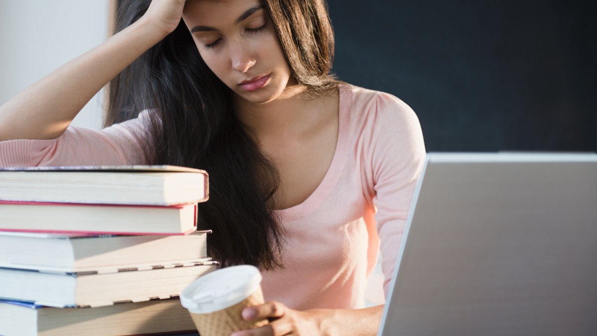 How Can You Get Your Kids Back Into a Sleep Routine for School? Start