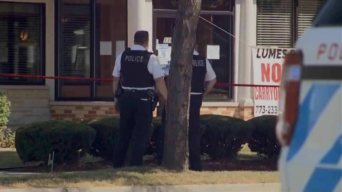 1 Killed, 5 Injured in Driveby at Chicago Restaurant NBC New York