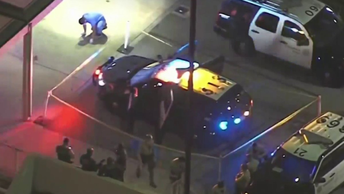 1 Of 2 La Deputies Shot While Sitting In Patrol Car Released From Hospital Nbc New York 5790