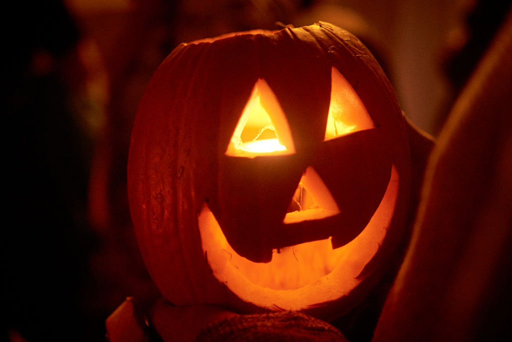 Cuomo Says He Won’t Ban TrickorTreating in New York This Halloween