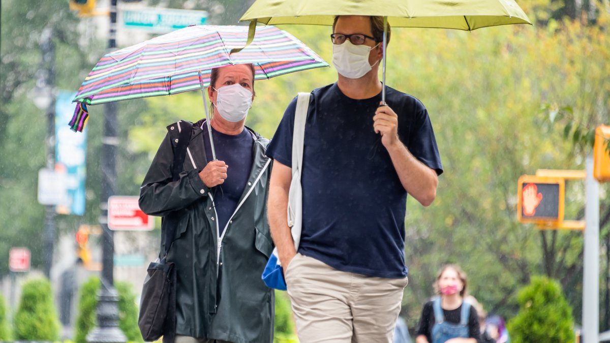 No Fines Issued on First Day of Threatened NYC Face Mask Crackdown NBC New York