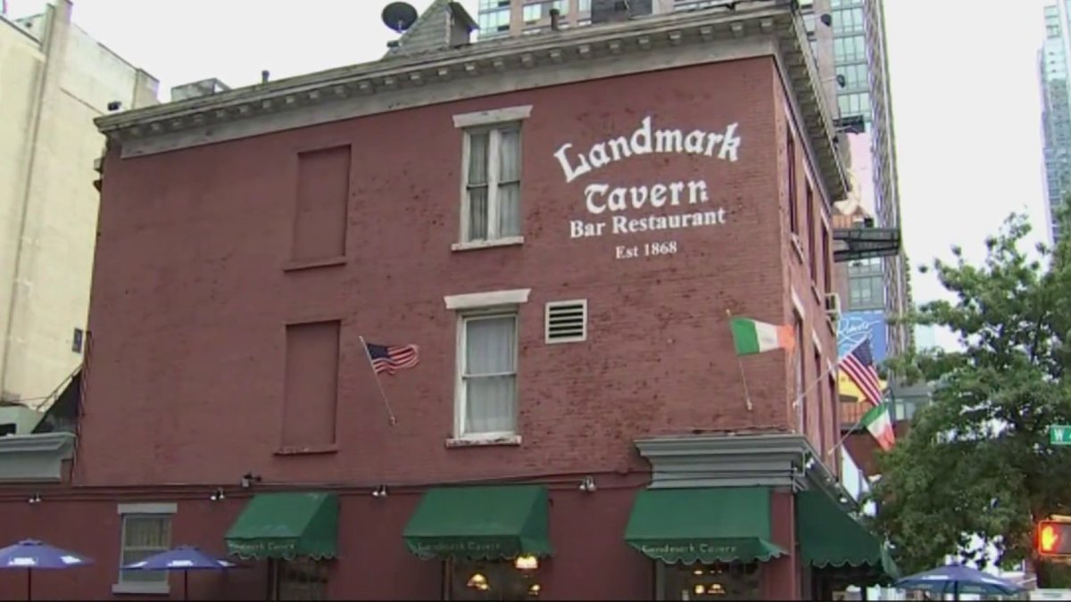 One of NYC’s Oldest Pubs Faces Closing for Good if Indoor Dining Doesn ...