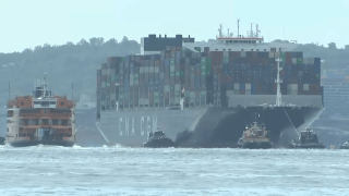 container ship headed to New Jersey