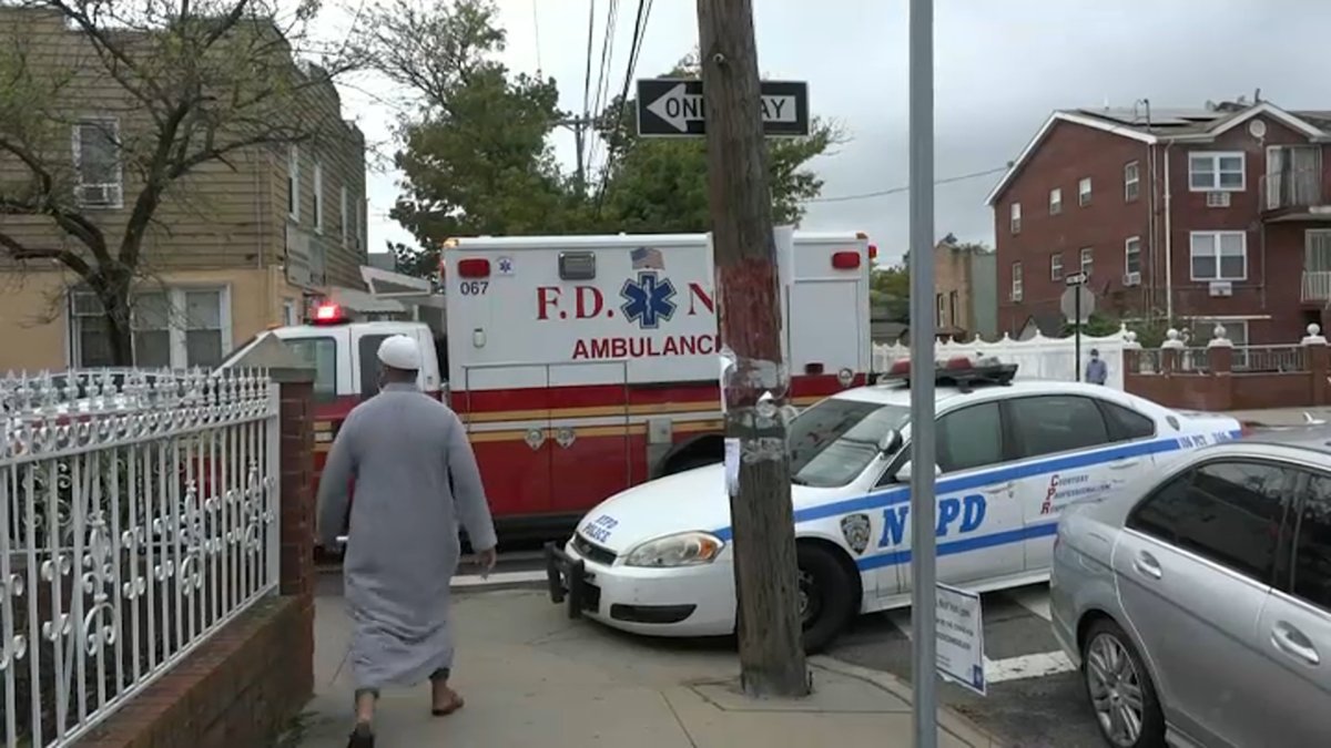 Mosque Members Hold Teen Until NYPD Arrives Following Wild Macing