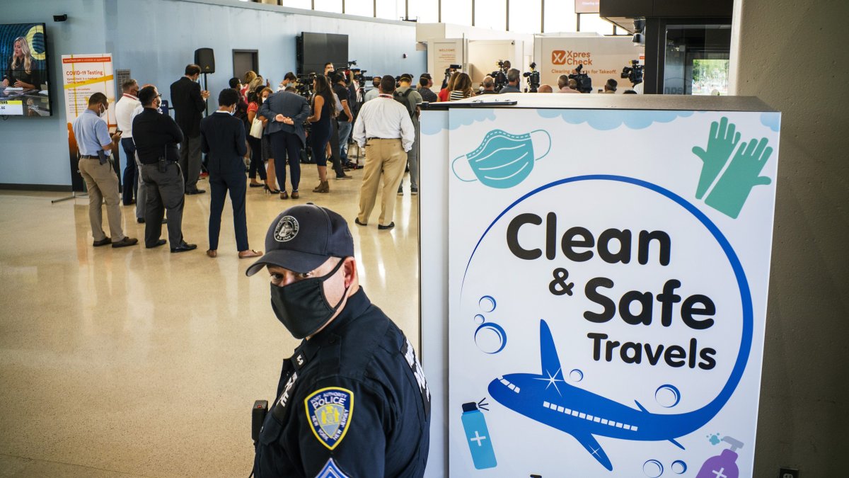 41 States Now on NY Quarantine List as New U.S. Cases Soar; Holiday