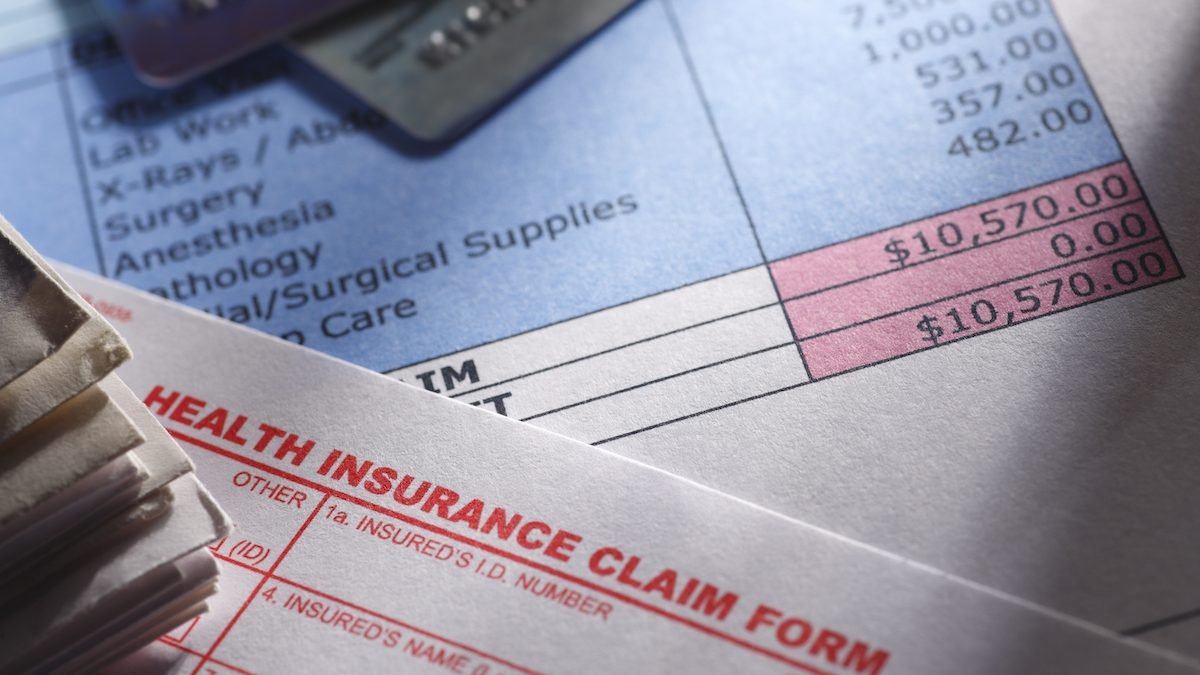 Doctors, patients try to shame insurers online to reverse prior authorization denials – NBC New York - Vimarsana News
